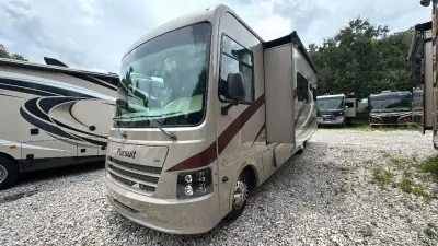 2016 Coachmen Pursuit 33 BH photo 3
