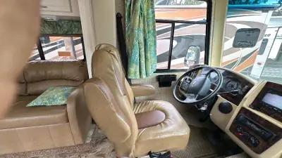 2016 Coachmen Pursuit 33 BH photo 11