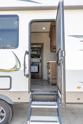 2020 Forest River Rockwood Ultra Lite 2898KS photo 32