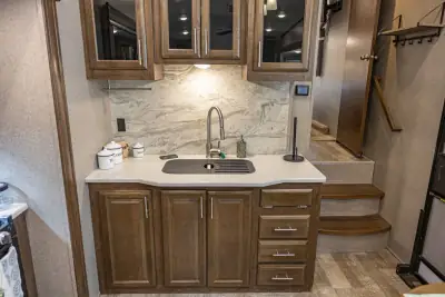 2020 Forest River Rockwood Ultra Lite 2898KS photo 12