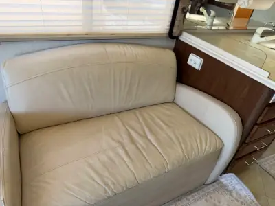 2001 Fleetwood DISCOVERY 37U photo 10