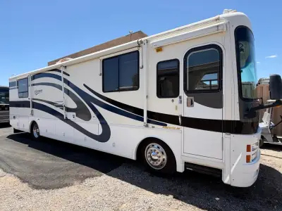 2001 Fleetwood DISCOVERY 37U photo 3