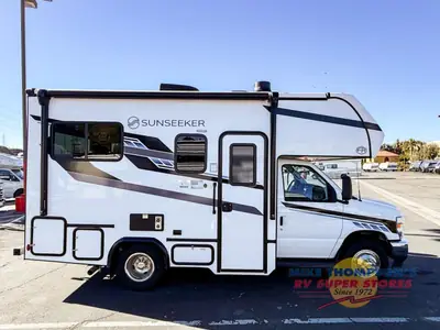 2026 Forest River RV Sunseeker LE photo 8