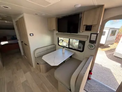 2023 Winnebago MINNIE 2529RG photo 10