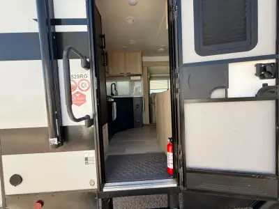 2023 Winnebago MINNIE 2529RG photo 7