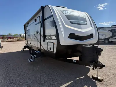 2023 Winnebago MINNIE 2529RG