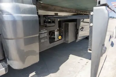 2010 Winnebago View 24J photo 12