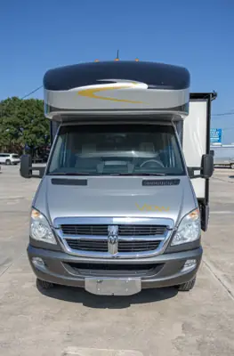 2010 Winnebago View 24J photo 6