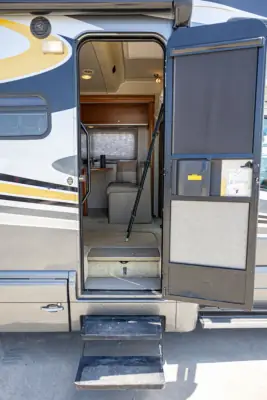 2010 Winnebago View 24J photo 34