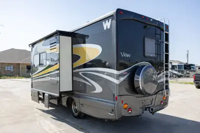 2010 Winnebago View 24J photo 4