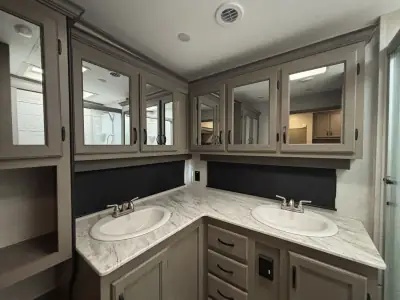 2023 Coachmen CHAPARRAL 334FL photo 17