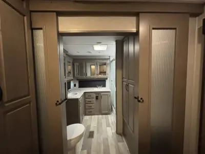 2023 Coachmen CHAPARRAL 334FL photo 19