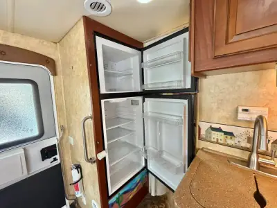 2011 Jayco Melbourne Series 29D photo 27