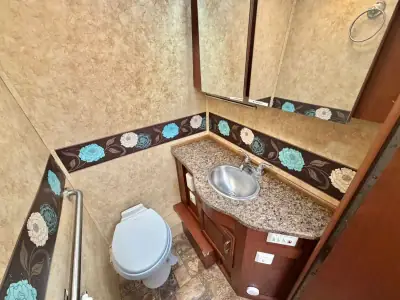 2011 Jayco Melbourne Series 29D photo 23