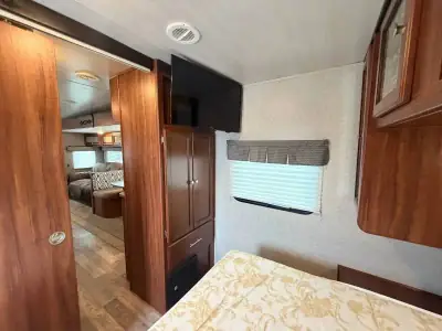 2017 Heartland Mallard M27 photo 22