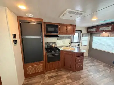 2017 Heartland Mallard M27 photo 12