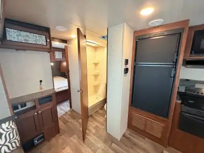 2017 Heartland Mallard M27 photo 18