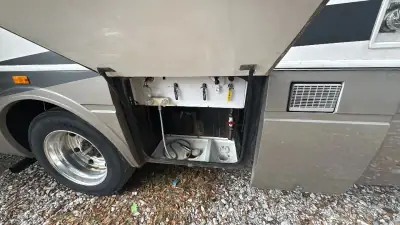 2006 National Sea Breeze Series 8311LX Ford photo 48