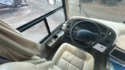 2006 National Sea Breeze Series 8311LX Ford photo 35
