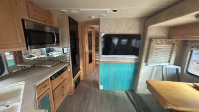 2006 National Sea Breeze Series 8311LX Ford photo 15
