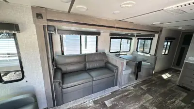 2020 Keystone Outback Ultra-Lite 299URL photo 12
