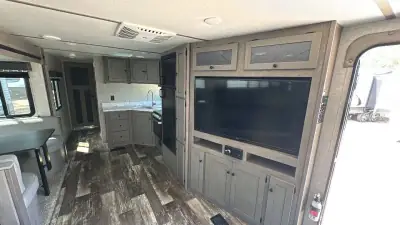 2020 Keystone Outback Ultra-Lite 299URL photo 13