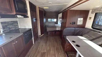 2017 Sunseeker By Forest River Sunseeker Mercedes Benz Series 2400W photo 24