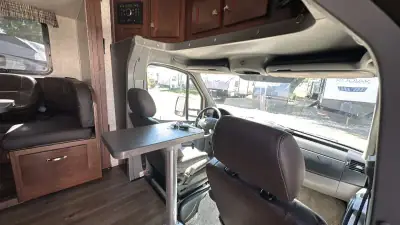 2017 Sunseeker By Forest River Sunseeker Mercedes Benz Series 2400W photo 17