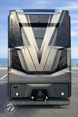 2027 Showhauler Adventure A4502 A4502 photo 3