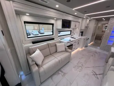 2027 Showhauler Adventure A4502 A4502 photo 20