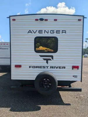 2027 Forest River Avenger 28QBS photo 4
