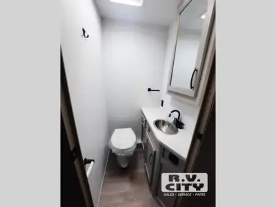 2027 Jayco Redhawk SE 29KF photo 12