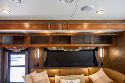 2015 Tiffin Motorhomes Allegro RED 33 AA photo 32