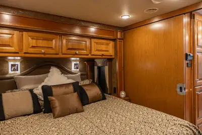 2015 Tiffin Motorhomes Allegro RED 33 AA photo 44
