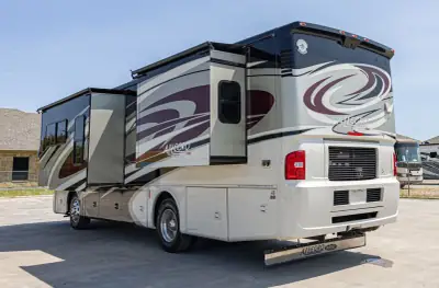 2015 Tiffin Motorhomes Allegro RED 33 AA photo 8