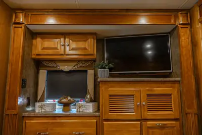 2015 Tiffin Motorhomes Allegro RED 33 AA photo 45