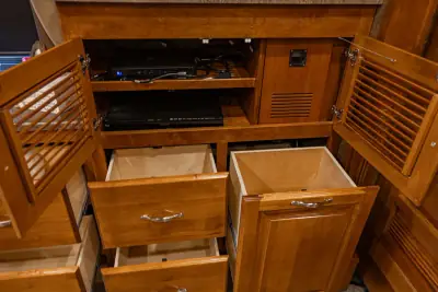 2015 Tiffin Motorhomes Allegro RED 33 AA photo 48