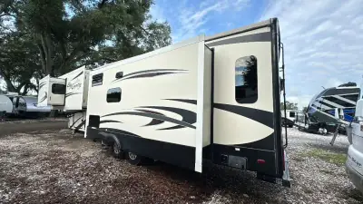 2018 Heartland Big Country Fifth Wheel 3560SS photo 6