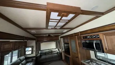2018 Heartland Big Country Fifth Wheel 3560SS photo 41
