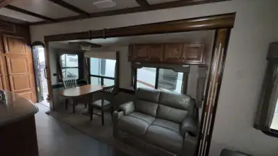 2018 Heartland Big Country Fifth Wheel 3560SS photo 13