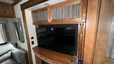 2018 Heartland Big Country Fifth Wheel 3560SS photo 37