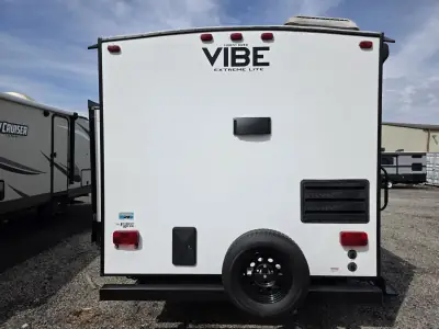 2017 Forest River Vibe Extreme Lite 258RKS photo 5