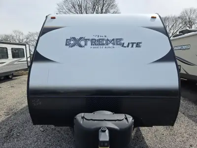 2017 Forest River Vibe Extreme Lite 258RKS photo 4