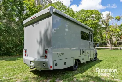 2026 Renegade Vienna 25RML photo 3