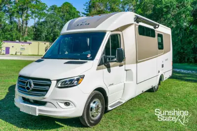 2024 Leisure Travel Unity U24MB photo 7