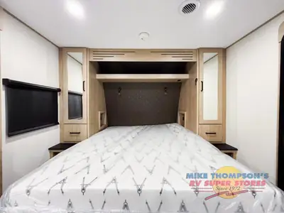 2026 Grand Design Imagine XLS photo 28