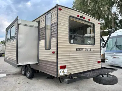 2017 Forest River GREY WOLF 23MK photo 6