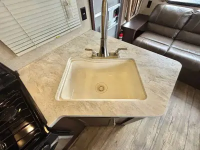 2017 Forest River GREY WOLF 23MK photo 11