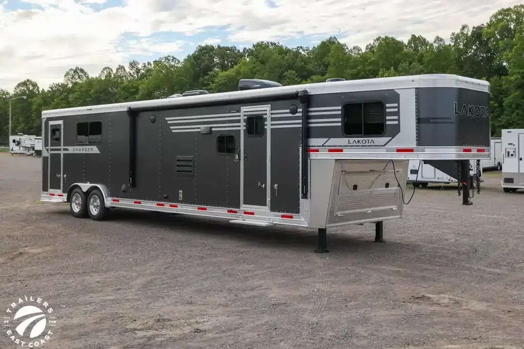 2027 Lakota Charger CHTH81413SR exterior