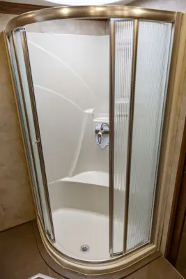 2014 Fleetwood Providence 42M photo 11